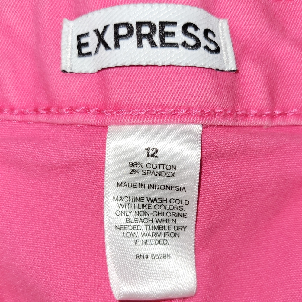 Express 2010s Bright Pink Shorts - Picture 3 of 3